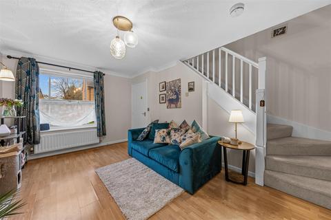 3 bedroom end of terrace house for sale, Colchester Court, Milton Keynes MK3
