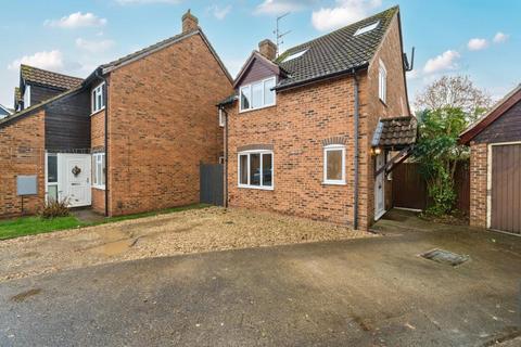4 bedroom detached house for sale, Wheelers Green Way,  Thatcham,  RG19