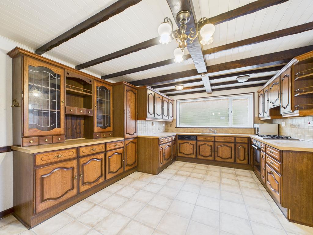 Cam02093 g0 pr0066 still024