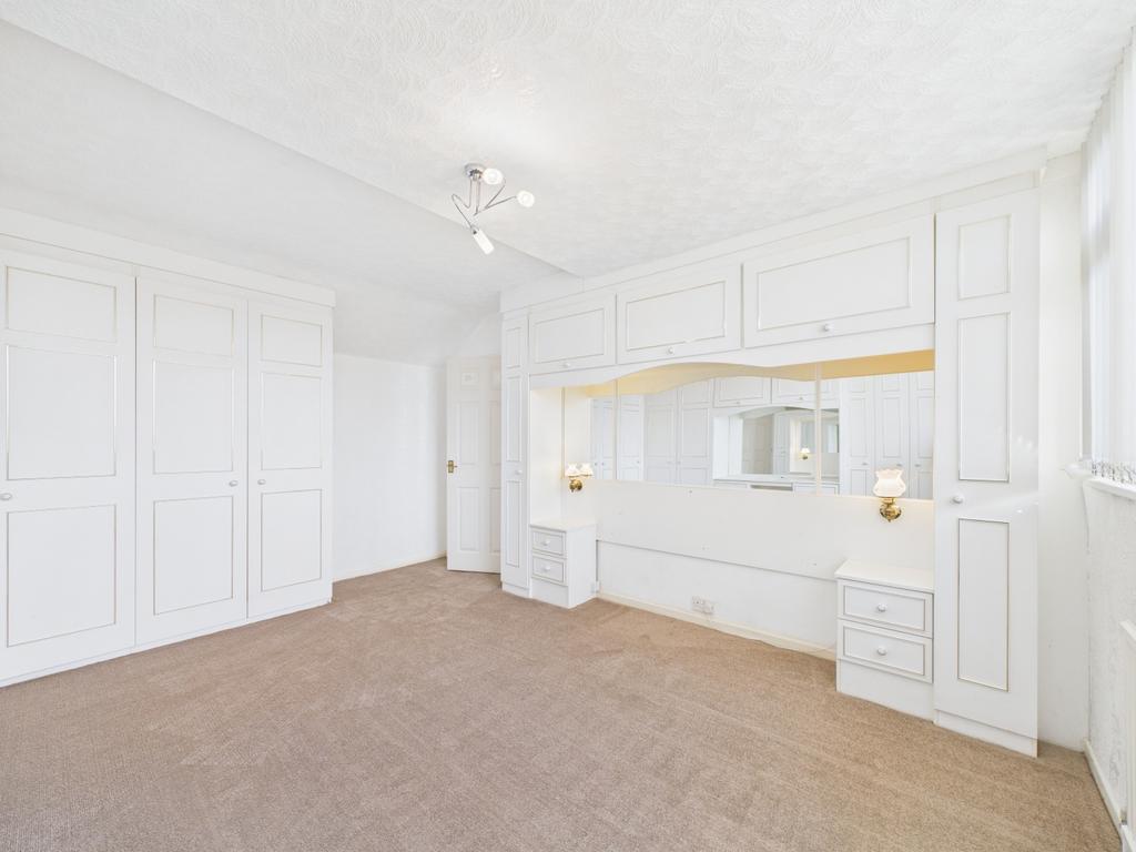 Cam02093 g0 pr0066 still006