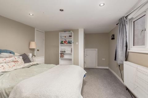 undefined, 61 Abbeyhill, Holyrood, EH8 8DY