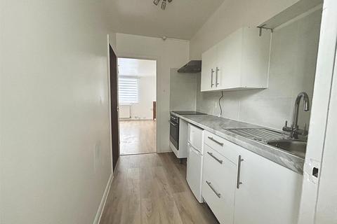 1 bedroom maisonette to rent, Gough Road, Enfield