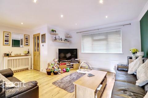 3 bedroom bungalow for sale, St Michaels Avenue, Basildon