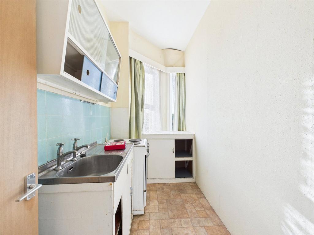 Flat 1 Kitchen