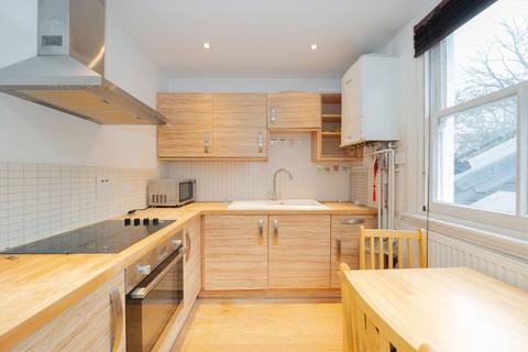 Studio to rent, Grenville Place, London SW7