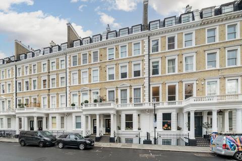 Studio to rent, Grenville Place, London SW7
