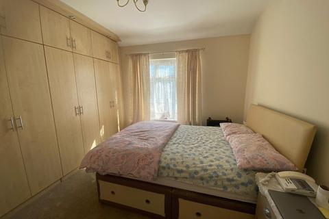 undefined, Temple Road, London W5