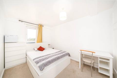 undefined, Calderwood Street, Woolwich, London, SE18