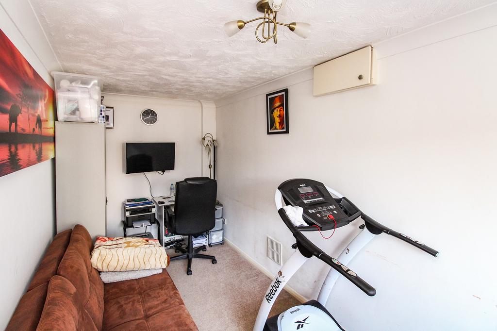 Office/Bedroom 5