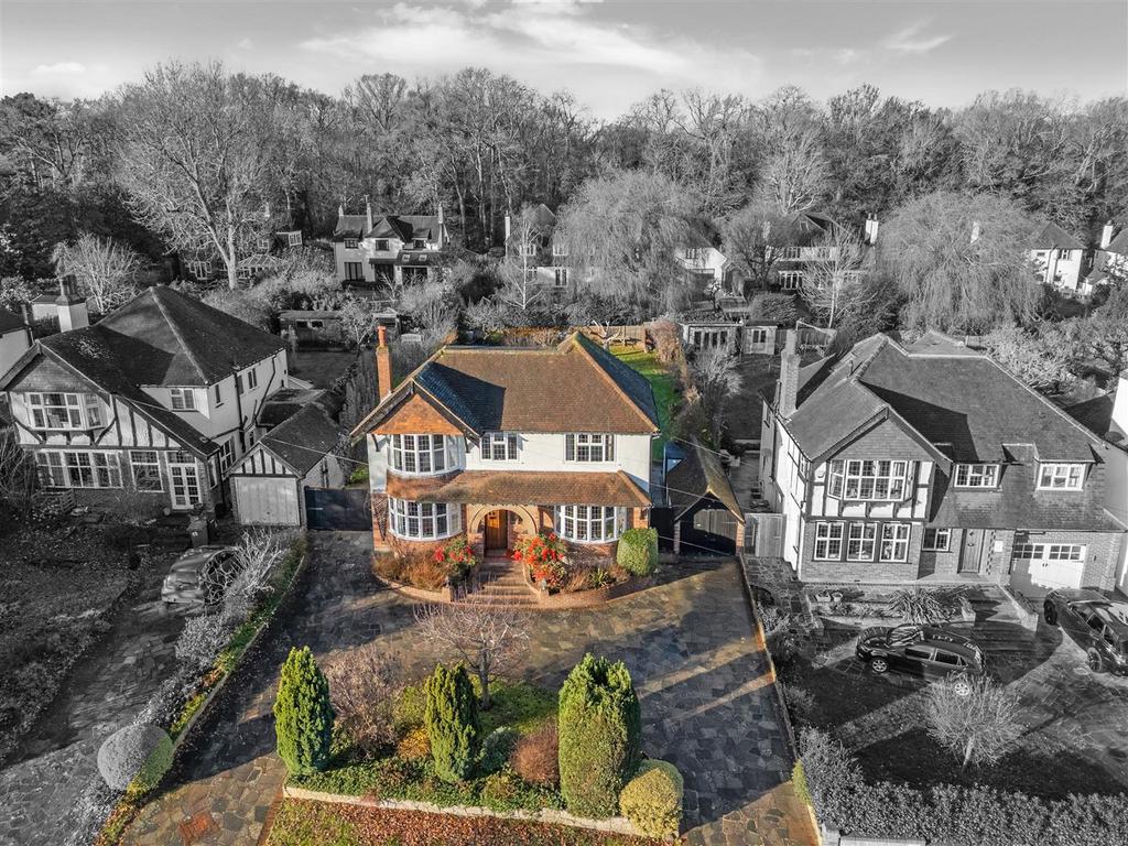 SUNNYBANK, -5.jpg .jpg