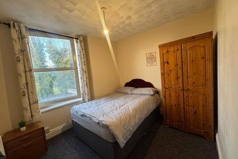 undefined, Double Room Available, Westfield Road, Kings Heath, B14