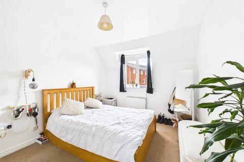 undefined, Longhorn Avenue, Gloucester, Gloucestershire, GL1