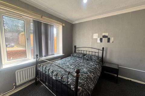 1 bedroom in a house share to rent, Room Available On Callowbrook Lane, Rednal, Birmingham
