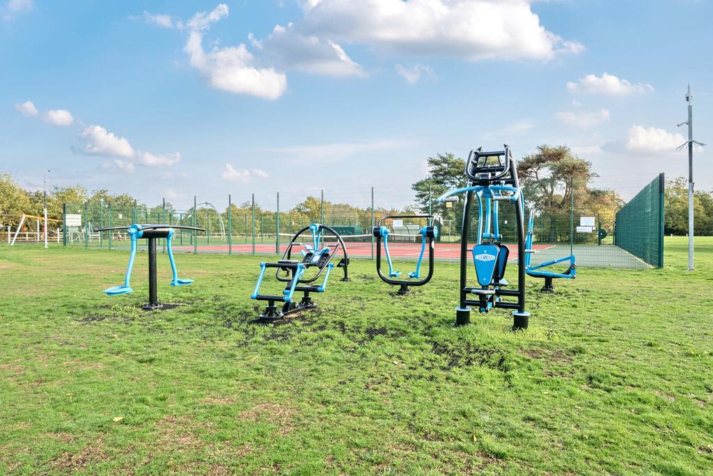 1371780-10-68fb8c...