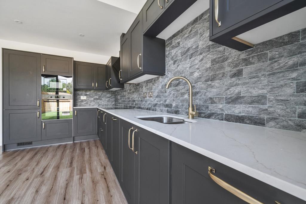 1313458-22-6863a0...