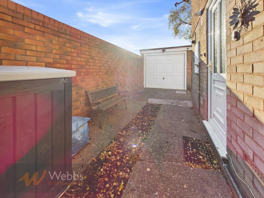 CAM05244 G0-PR0187-STILL026.jpg