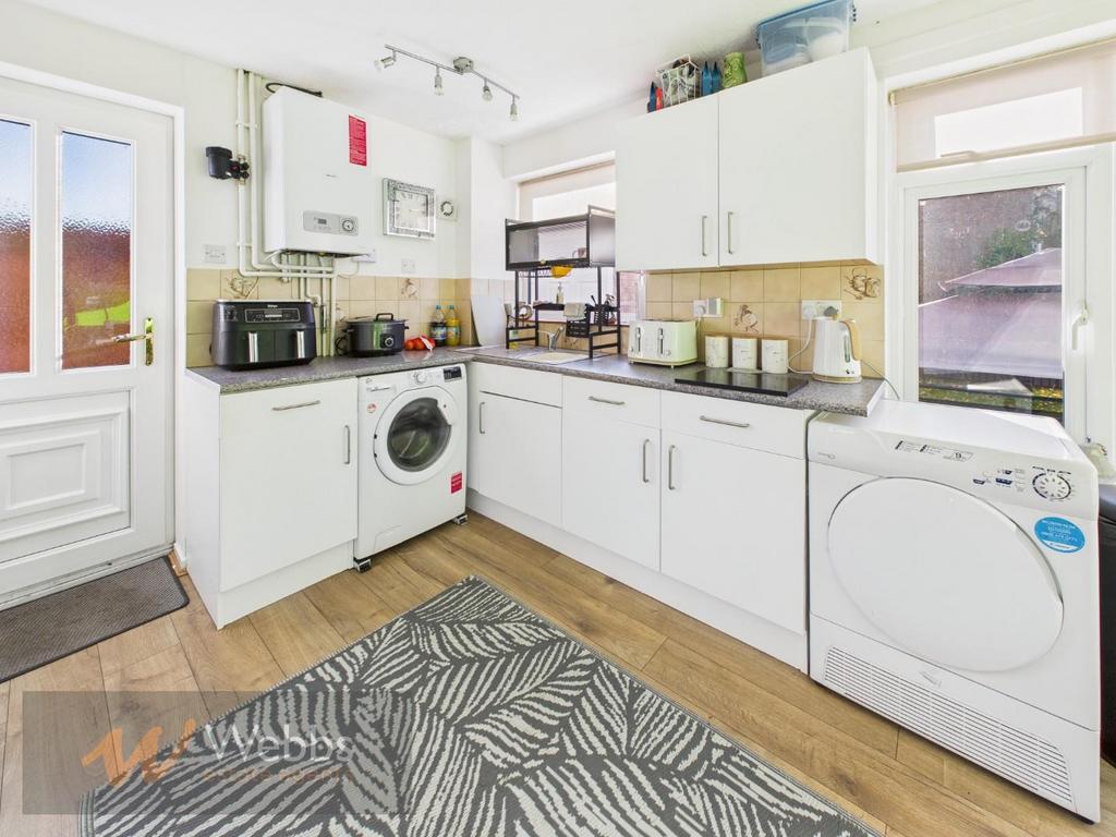 CAM05244 G0-PR0187-STILL009.jpg