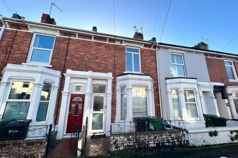 3 bedroom terraced house to rent, Grayshott Road, Southsea, PO4