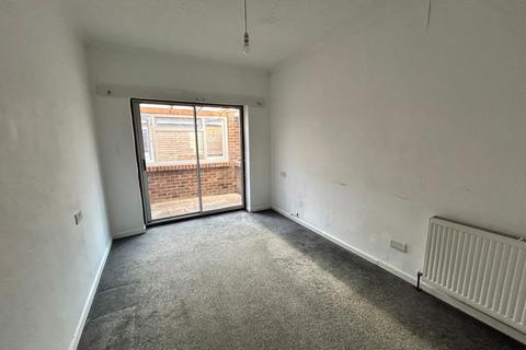 3 bedroom terraced house to rent, Grayshott Road, Southsea, PO4
