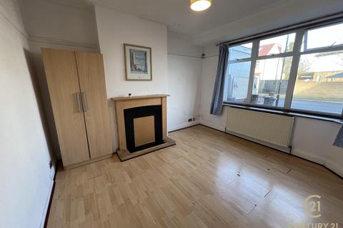 undefined, Ellerdine Road, HOUNSLOW TW3