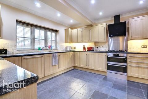 undefined, The Fryth, Basildon