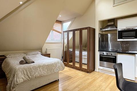 Brondesbury Park, London NW6