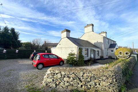 4 bedroom detached house for sale, B5420, Penmynydd, Anglesey, LL61