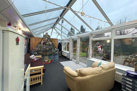 undefined, B5420, Penmynydd, Anglesey, LL61