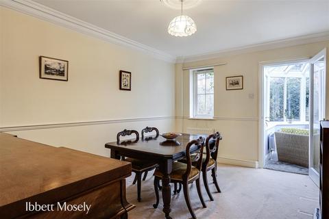 undefined, Squerryes Mede, Westerham TN16