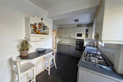 undefined, Crest Road, South Croydon, CR2