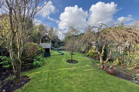 undefined, Crest Road, South Croydon, CR2