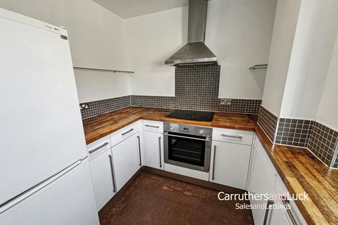 2 bedroom flat to rent, Lake Drive, Peacehaven, BN10 7QD