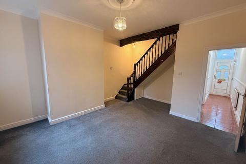2 bedroom terraced house to rent, Badger Avenue, Crewe