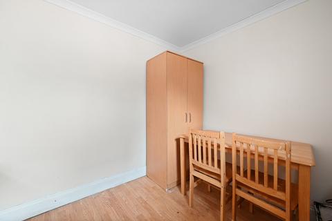 undefined, Ellison Gardens, Southall