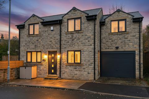 3 bedroom detached house for sale, Westfield Drive, Halifax HX3