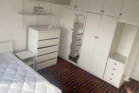 1 bedroom in a flat share to rent, Willesden Lane, London NW6