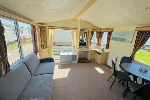 3 bedroom static caravan for sale, Beach Road, St. Osyth CO16