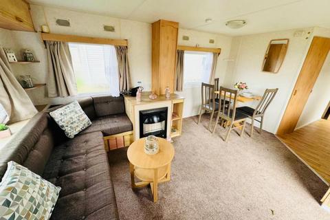 3 bedroom static caravan for sale, Beach Road, St. Osyth CO16