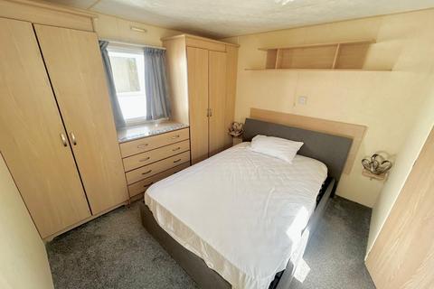 2 bedroom static caravan for sale, Beach Road, St. Osyth CO16
