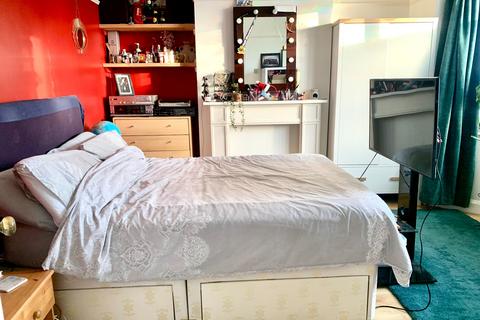 undefined, BASSETT, SO16