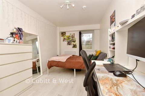 undefined, Weighton Road, London