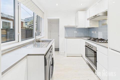 3 bedroom terraced house for sale, Tynant Street, Grangetown, Cardiff CF11 6PJ