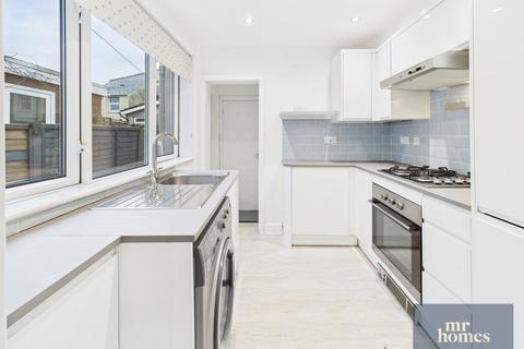 3 bedroom terraced house for sale, Tynant Street, Grangetown, Cardiff, CF11