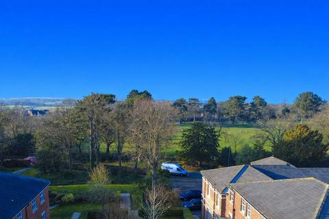 5 bedroom townhouse for sale, Kingfisher Court, Burntwood, WS7 9QS