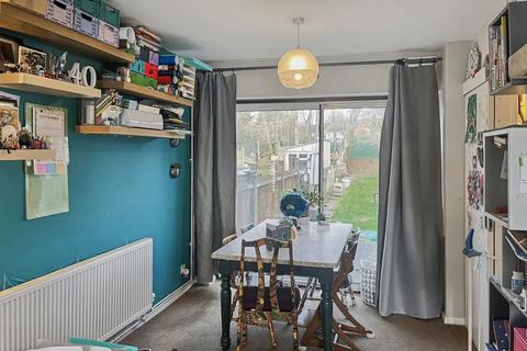 3 bedroom end of terrace house for sale, Totteridge Drive - Complete Chain Above
