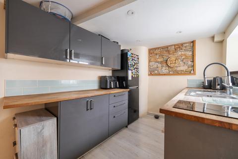 2 bedroom terraced house for sale, New Street, Cullompton, Devon, EX15