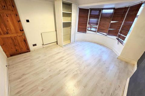 undefined, Fort Road, Northolt