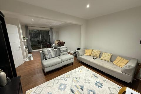 Bushfield Crescent, Edgware