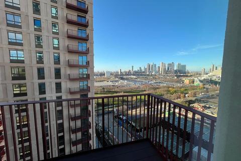 1 bedroom apartment to rent, Peninsula Square, London SE10