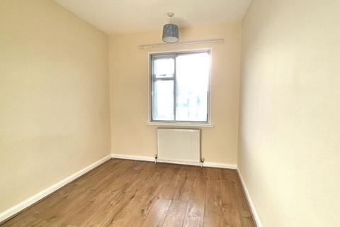 undefined, Wellington Avenue, Hounslow